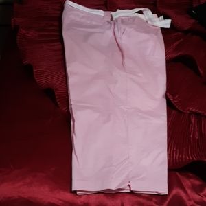 Pink capris pants